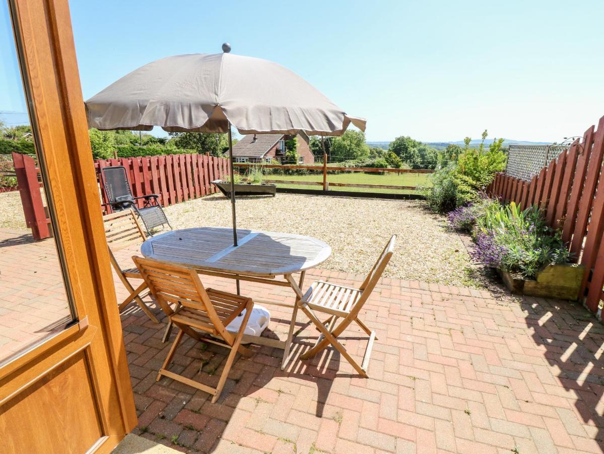 3 The Stables Villa Havenstreet  Exterior foto